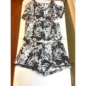 NWT Flora Nikrooz Women's Pajama Set Sz XL FLoral Black Short Sleeves V Neck